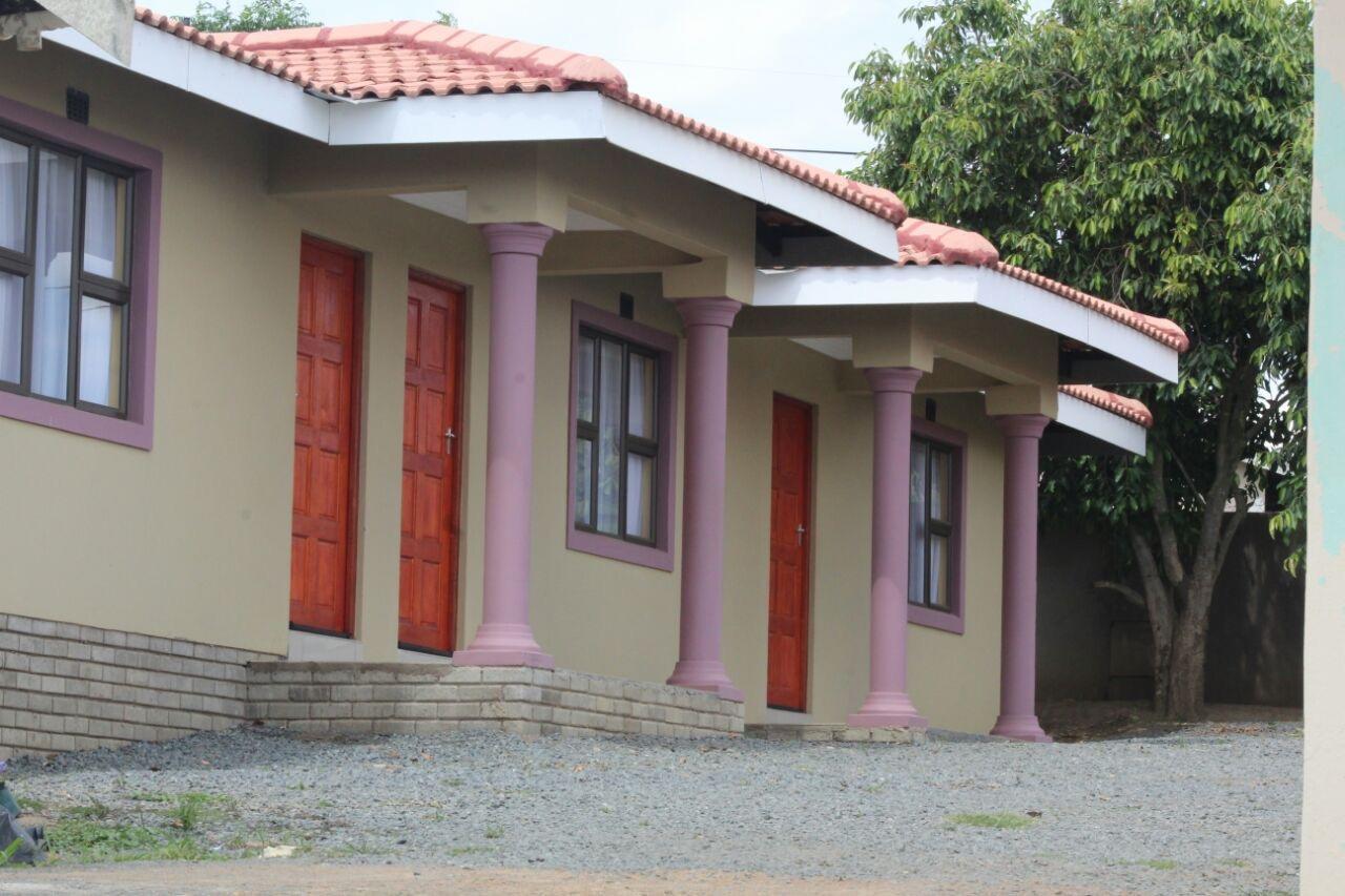 Mbopha Guest House Ulundi Exterior photo